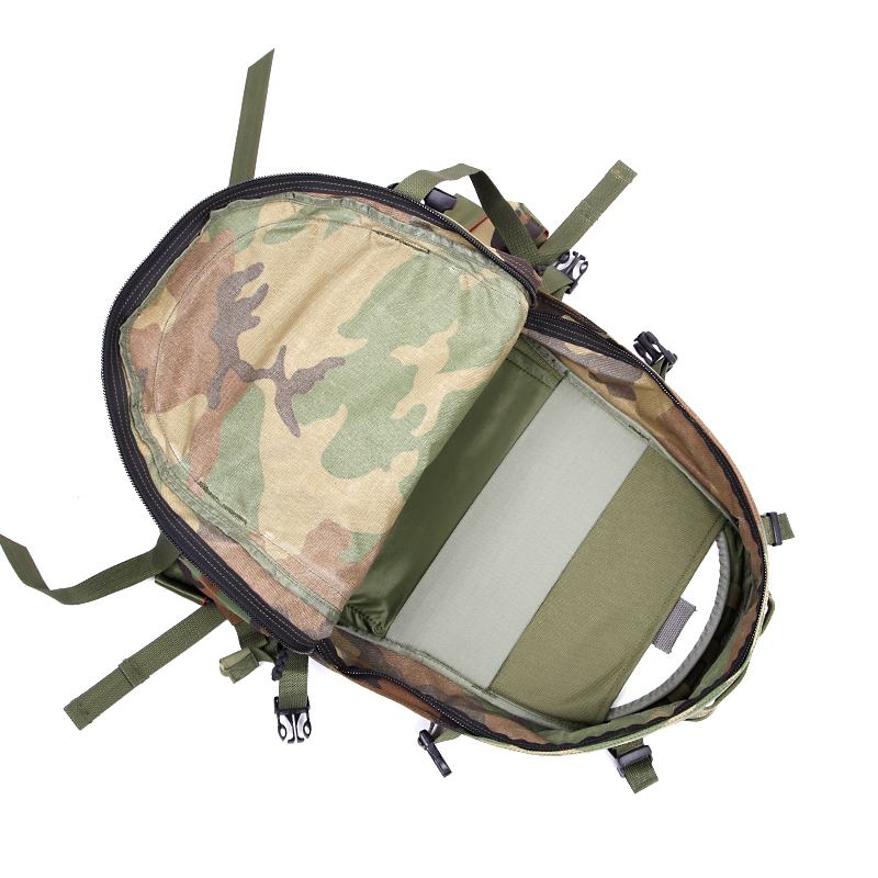 COMBAT2000 Molle 3日背包 丛林迷彩